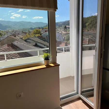 View 180 アパート